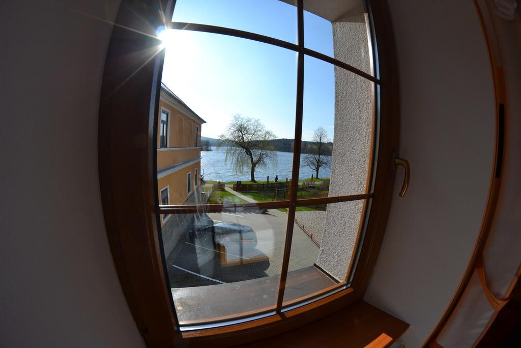Apartmany U Jezera Na Namesti Frymburk Luaran gambar