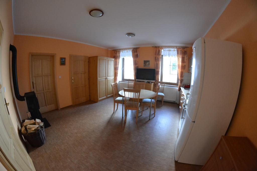 Apartmany U Jezera Na Namesti Frymburk Luaran gambar