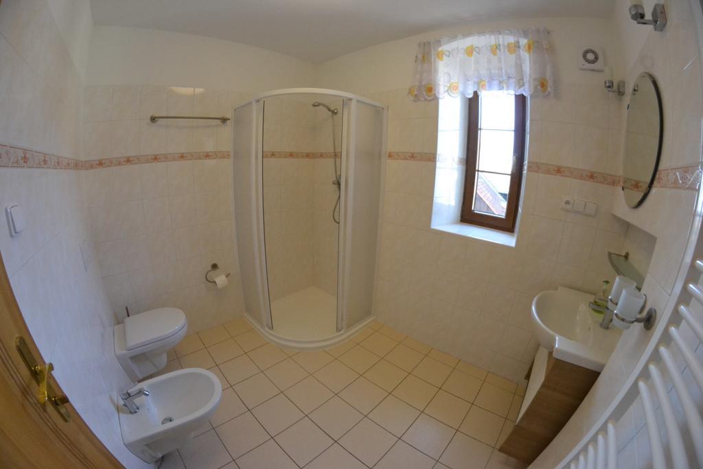 Apartmany U Jezera Na Namesti Frymburk Luaran gambar