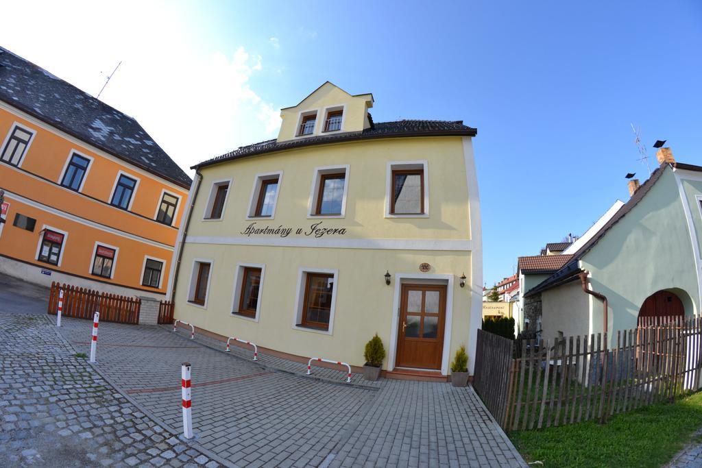 Apartmany U Jezera Na Namesti Frymburk Luaran gambar