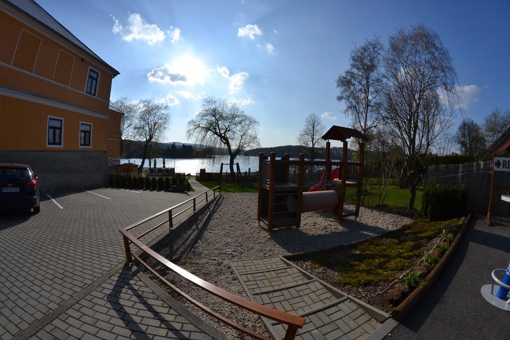 Apartmany U Jezera Na Namesti Frymburk Luaran gambar