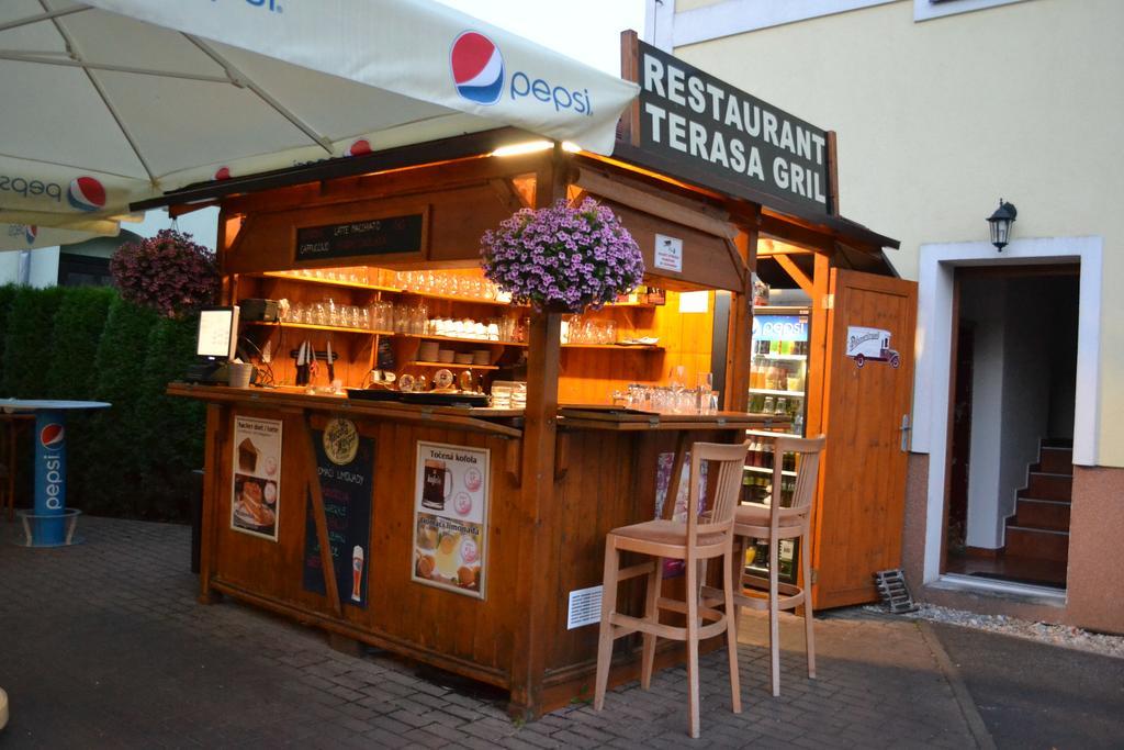 Apartmany U Jezera Na Namesti Frymburk Luaran gambar